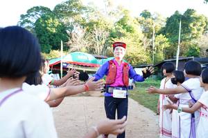 BIB: 3259
                            <button type="button" onclick="openModal(18981086)" class="btn btn-primary btn-sm float-right btn-popup" data-toggle="modal" data-target=".modal-high-quality">
                        <i class="fas fa-shopping-cart"></i> Add to Cart
                    </button>
                                            <button type="button" onclick="isThisMe(18981086, true)" class="btn btn-success btn-sm float-right btn-popup btn-isme hidden" data-toggle="tooltip" data-placement="bottom" title="นี่คือรูปของคุณใช่ไหม คลิกที่นี่เพื่อเอาเข้าอัลบั้ม">
                        <i class="fas fa-plus"></i> Add to album
                    </button>
                    <button type="button" onclick="isThisMe(18981086, false)" class="btn btn-warning btn-sm float-right btn-popup btn-isnotme hidden">
                        <i class="fas fa-ban"></i> Remove from album
                    </button>